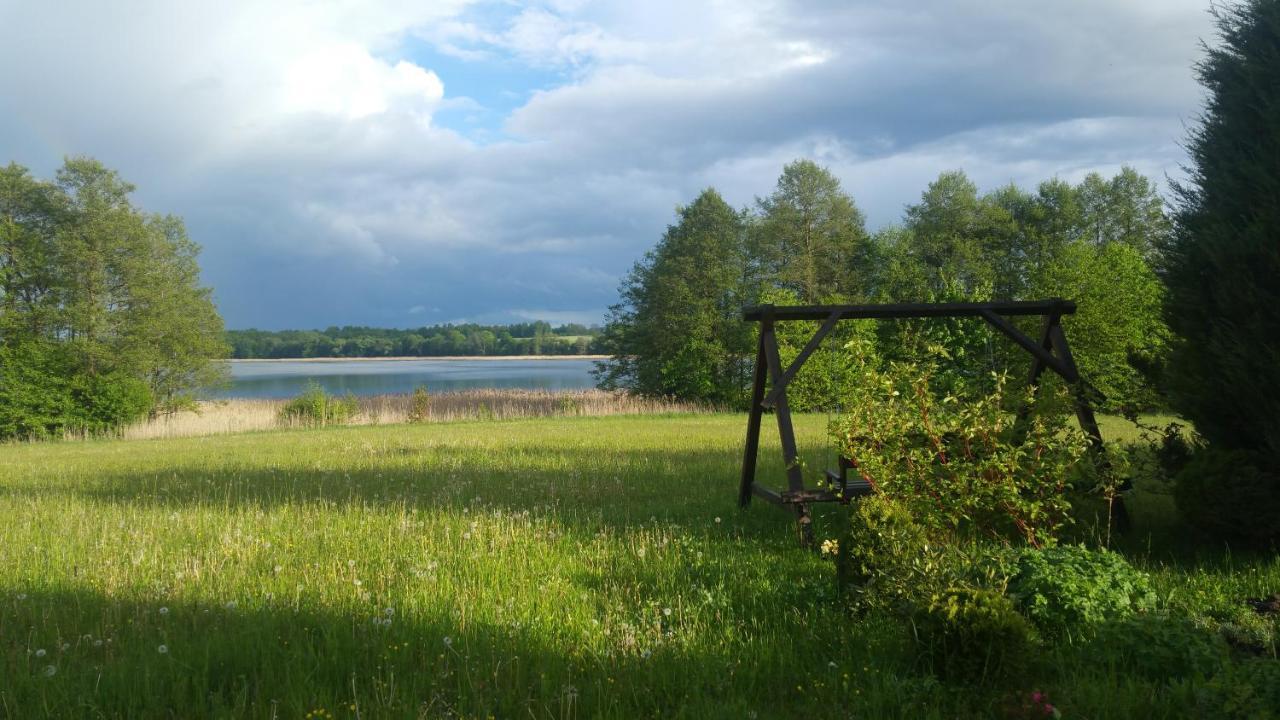 Domki Nad Jeziorem "Polwysep Suryty" Exterior photo
